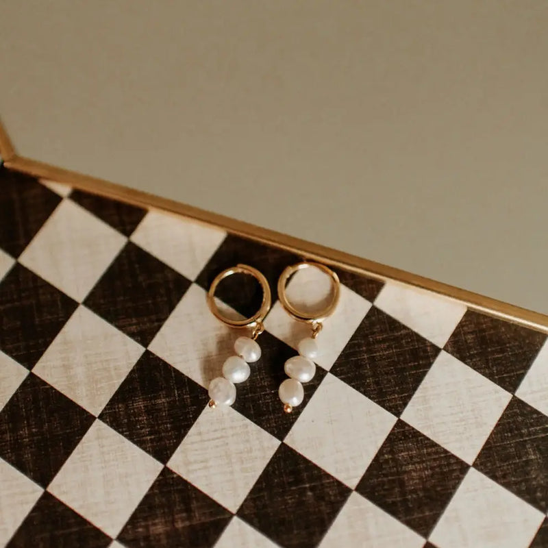 Mauve Jewelry Catalina Pearl Earrings