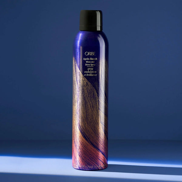 Oribe Après Beach Wave & Shine Spray Super‑Shine – lightweight mist for tousled waves with sun‑kissed shine, enriched with beach wave complex, exotic hydrating oils, and Oribe Signature Complex.