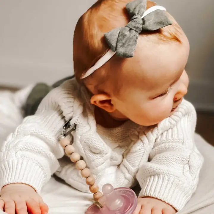 ali+oli Silicone Pacifier Clip