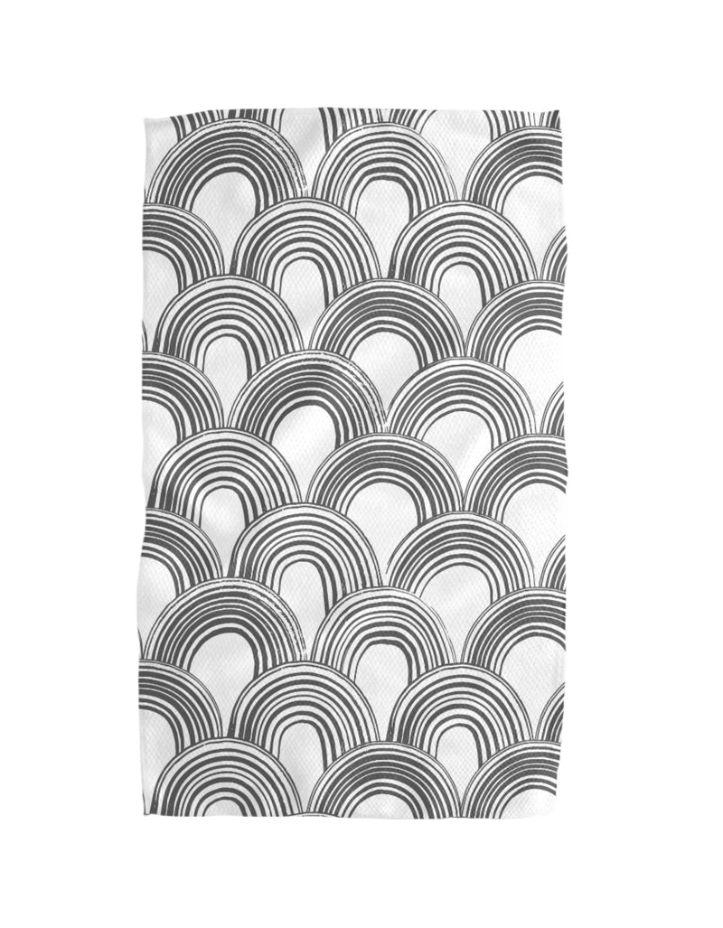 Geometry Kitchen tea towel in Flourish design – white microfiber towel with black repeating geometric rainbow-like arches, ultra-absorbent waffle weave and quick-drying performance.