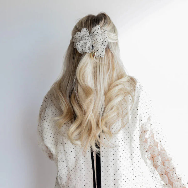 KAXI HEART CHARM SCRUNCHIE