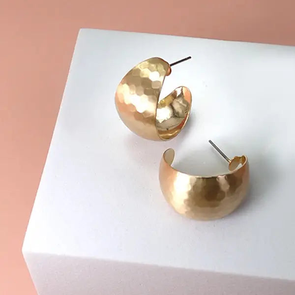 JOSSLYN Hammered Chunky Huggie Hoop Earrings